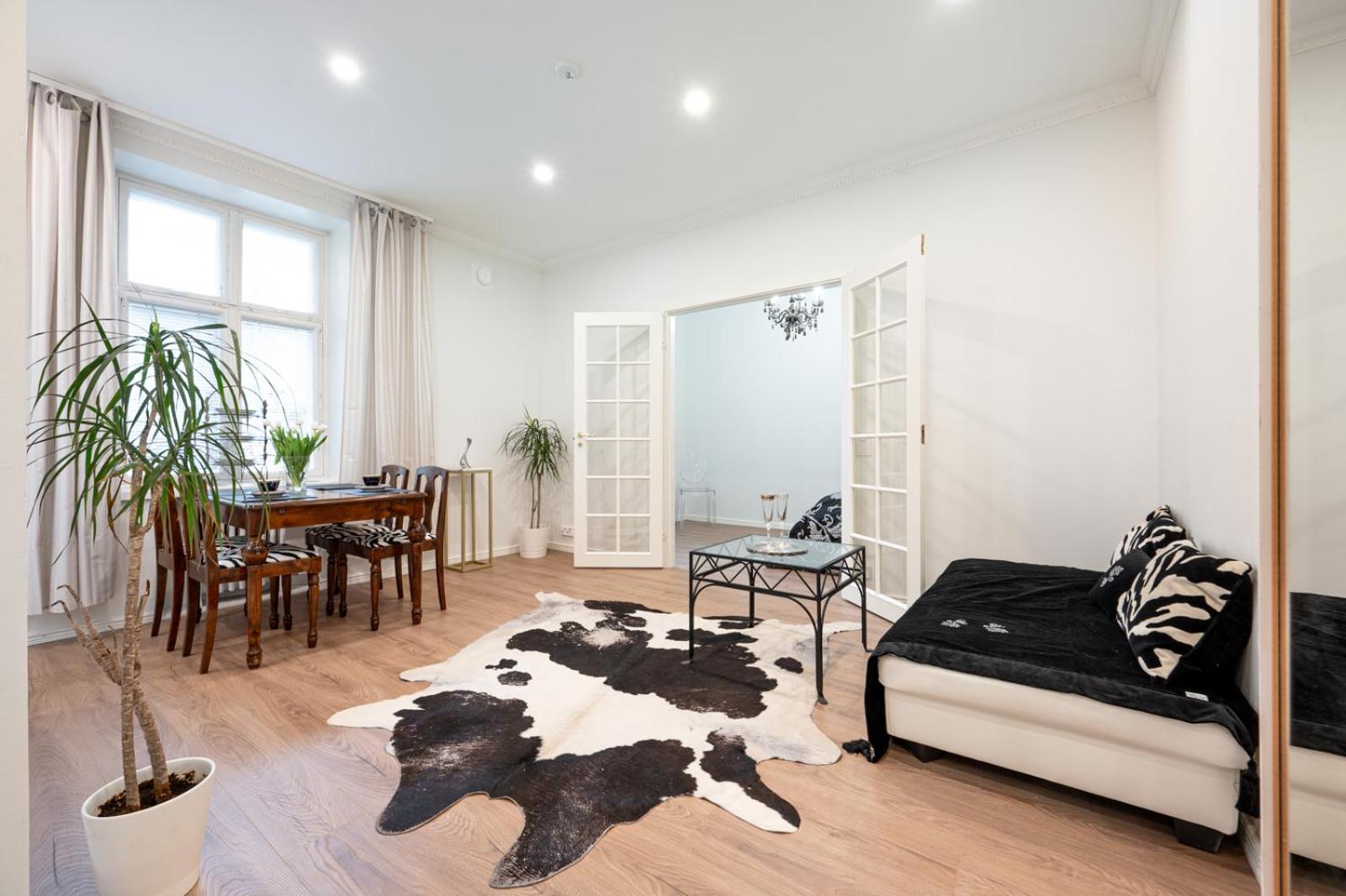 Apartment Cosy, Brand New In Area *